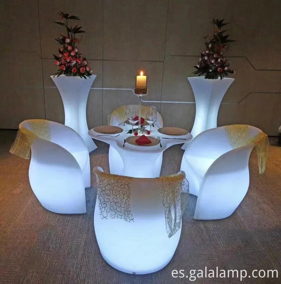 Asientos de cubos LED contemporáneos para reuniones al aire libre elegantes
